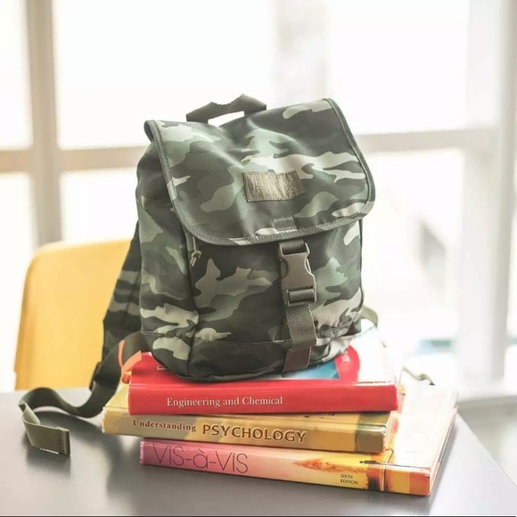 victoria secret camo bag